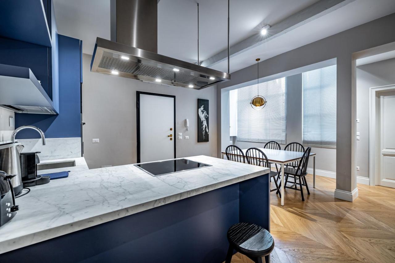 Hs4U Ricasoli Luxury Apartment Near Duomo N. 3 ฟลอเรนซ์ ภายนอก รูปภาพ
