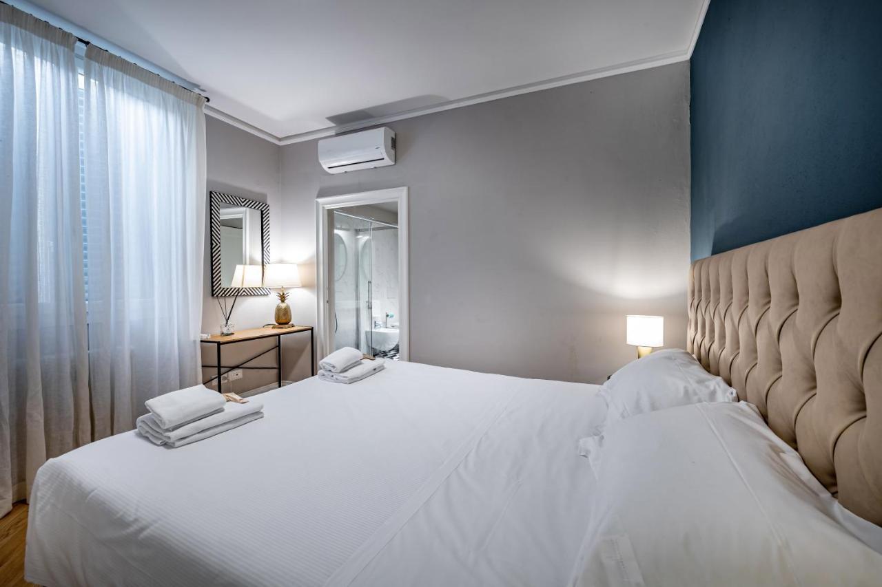 Hs4U Ricasoli Luxury Apartment Near Duomo N. 3 ฟลอเรนซ์ ภายนอก รูปภาพ