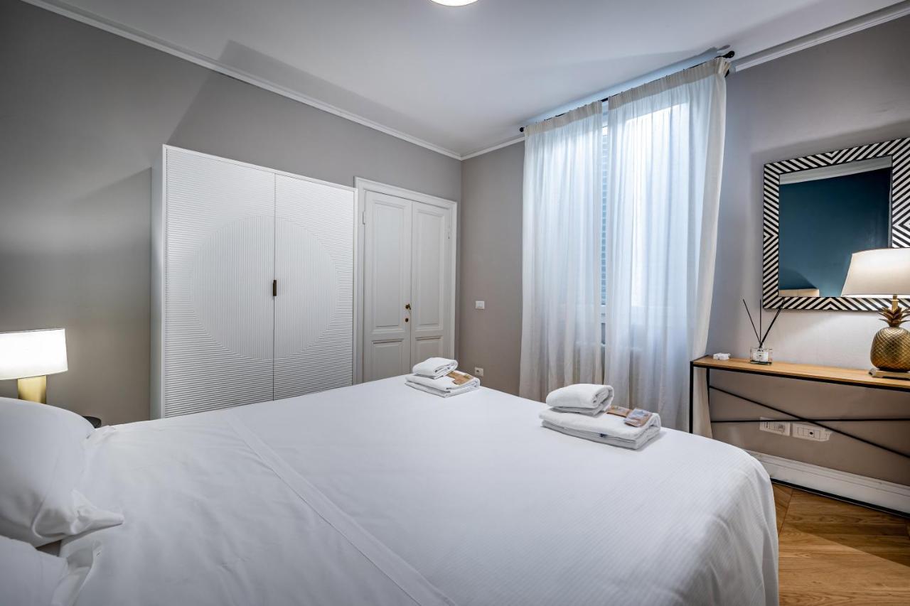 Hs4U Ricasoli Luxury Apartment Near Duomo N. 3 ฟลอเรนซ์ ภายนอก รูปภาพ