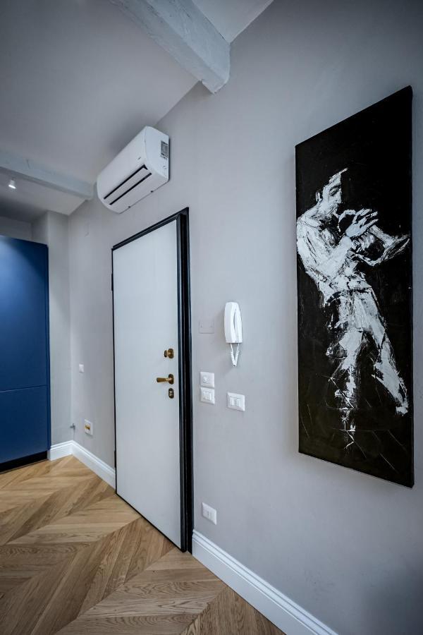 Hs4U Ricasoli Luxury Apartment Near Duomo N. 3 ฟลอเรนซ์ ภายนอก รูปภาพ